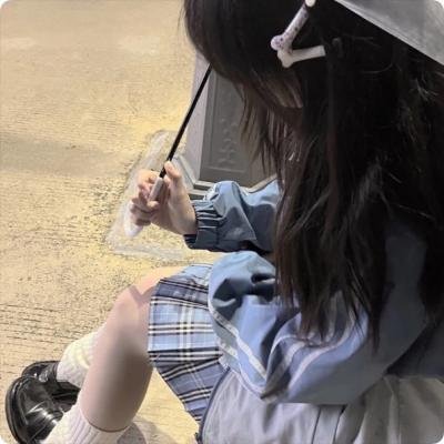 黑暗笼罩她七年